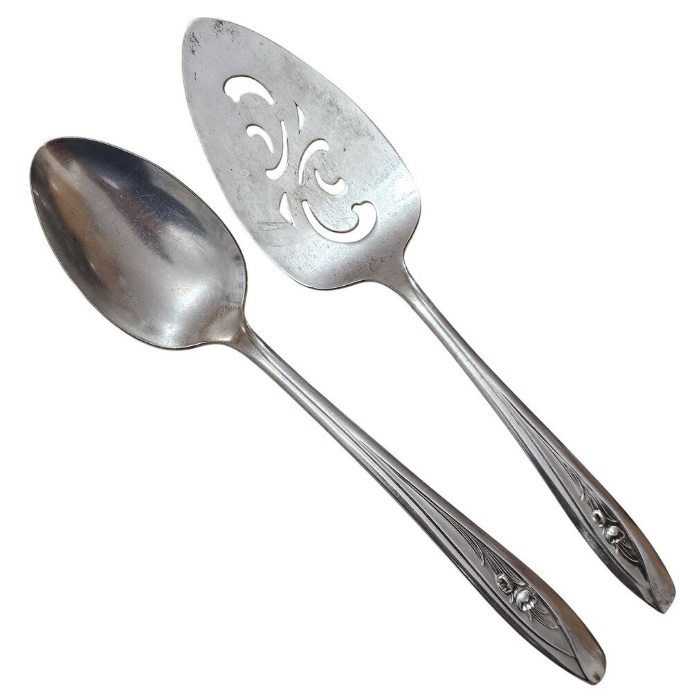 International Silver Tulip Serving Set 2pc floral center design 1950s Vtg minima